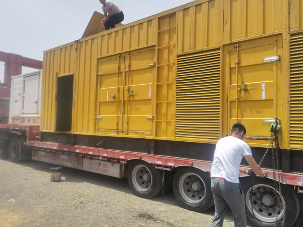 于田除了负载情况和发动机维护,还有哪些因素会影响 200kw 柴油发电机的油耗?
